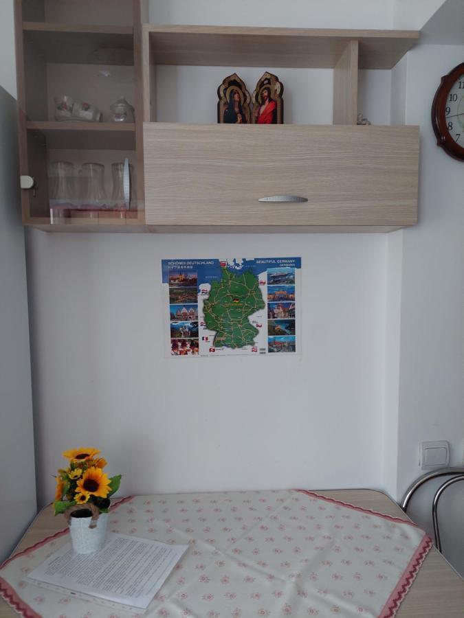 Fely Room Petroşani Eksteriør bilde